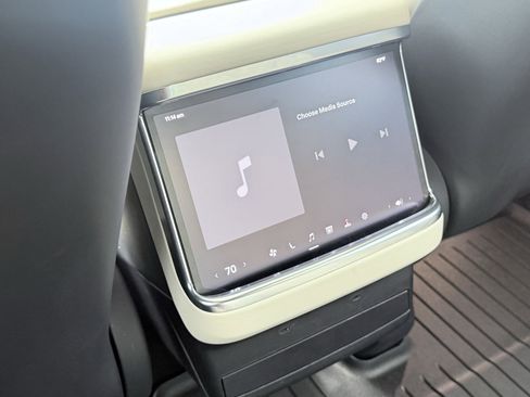 Used 2023 Tesla Model X AWD/4WD image 66