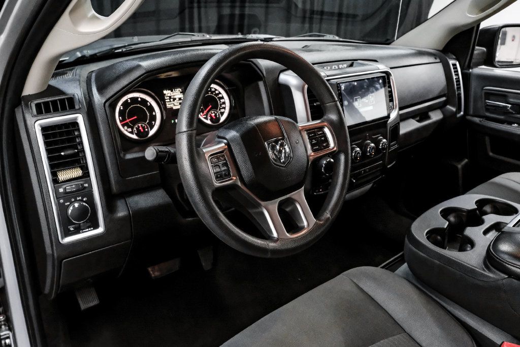 Used 2021 RAM 1500 Classic SLT AWD/4WD image 3