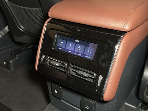 New 2026 Lincoln Aviator Reserve AWD/4WD image 12