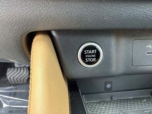 Used 2023 Nissan Rogue Platinum w/ Platinum Premium Package FWD image 37