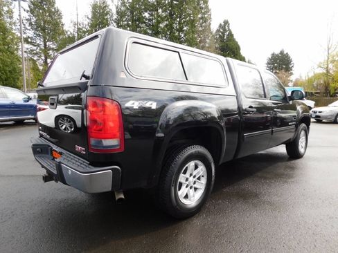 Used 2009 GMC Sierra 1500 SLE w/ Power Pack Plus AWD/4WD image 2