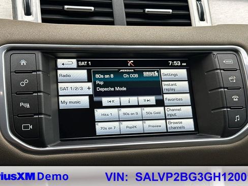 Used 2016 Land Rover Range Rover Evoque SE image 34