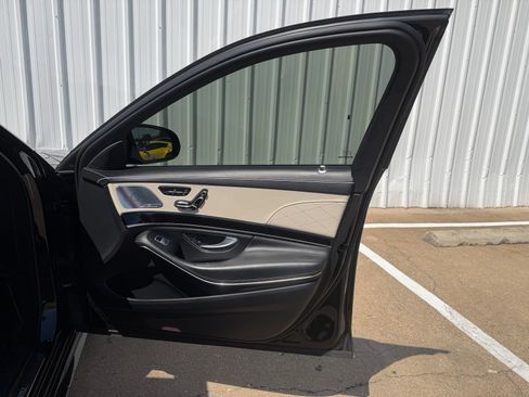 Used 2020 Mercedes-Benz S 560 Sedan image 26