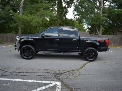 Used 2018 Ford F150 XLT w/ Equipment Group 302A Luxury AWD/4WD image 3