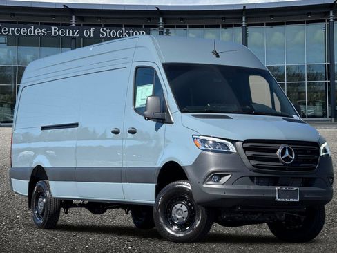 New 2026 Mercedes-Benz Sprinter 2500 image 2