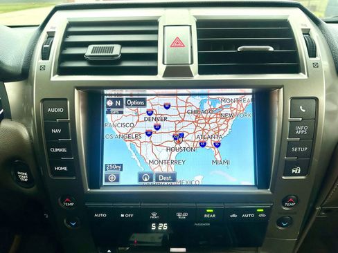 Used 2014 Lexus GX 460 Luxury image 25