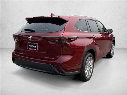 New 2026 Toyota Highlander Limited AWD/4WD image 6