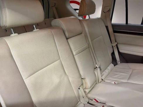Used 2019 Lexus GX 460 Premium w/ Premium Package AWD/4WD image 18