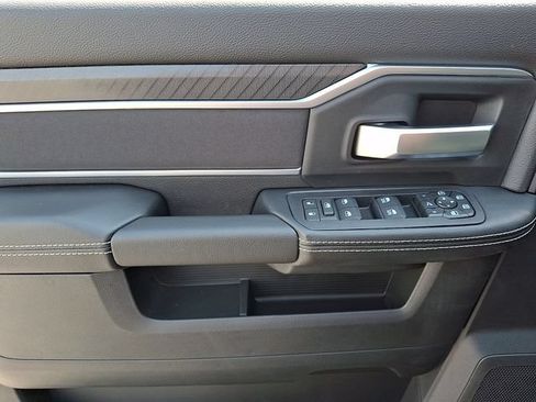 New 2026 RAM 3500 Big Horn AWD/4WD image 8