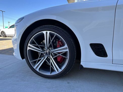 Used 2025 Genesis G70 2.5T w/ Sport Prestige Package RWD image 19