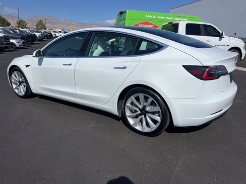Used 2019 Tesla Model 3 Long Range AWD/4WD image 7