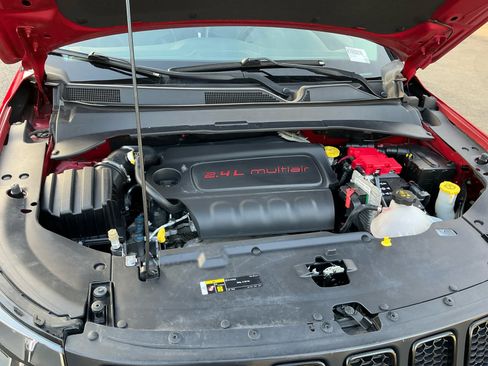 Used 2019 Jeep Compass Altitude image 23