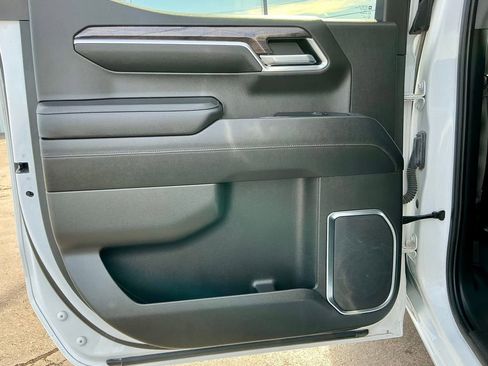 Used 2022 Chevrolet Silverado 1500 LTZ w/ Max Trailering Package image 33