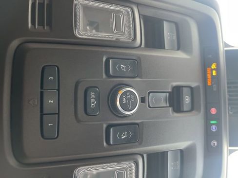 Used 2024 GMC Yukon Denali w/ Max Trailering Package image 19