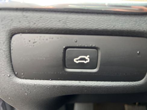 New 2026 Volvo XC60 B5 Core w/ Climate Package image 28