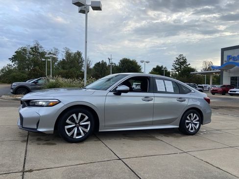 Used 2025 Honda Civic LX image 6