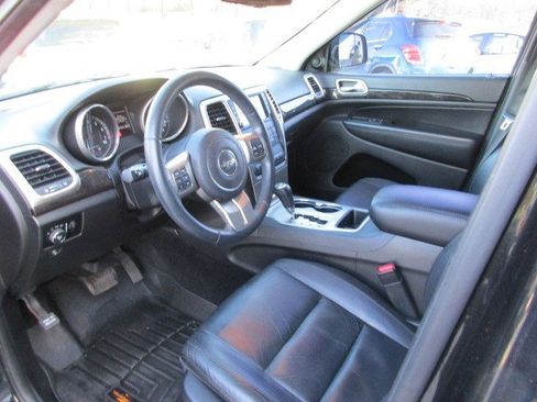 Used 2013 Jeep Grand Cherokee Laredo image 16