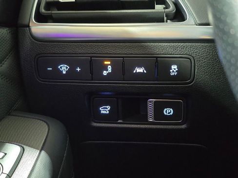 Used 2022 Hyundai Palisade Calligraphy image 19