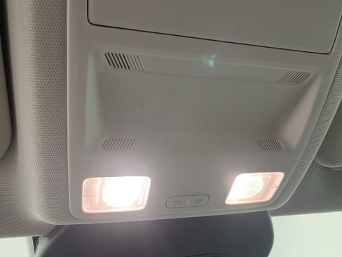 Used 2021 Ford Escape SE image 29