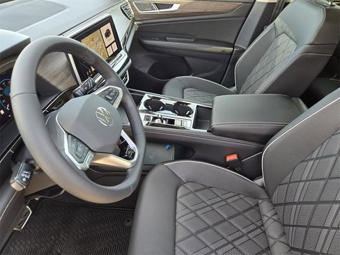 New 2026 Volkswagen Atlas SEL Premium R-Line image 11