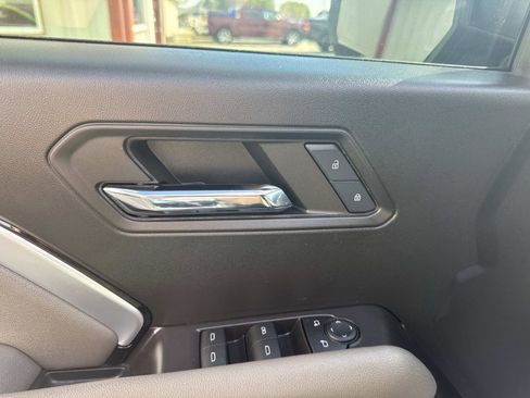 Used 2024 Chevrolet Colorado ZR2 w/ Technology Package image 19