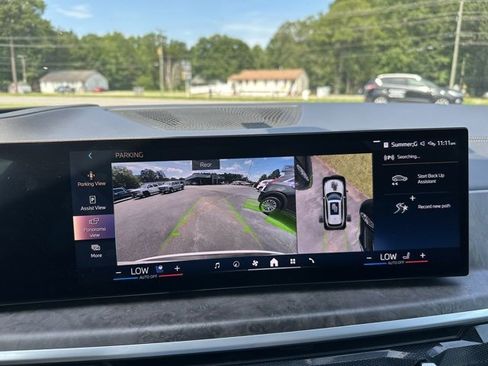 Used 2024 BMW X5 xDrive40i w/ Premium Package image 31