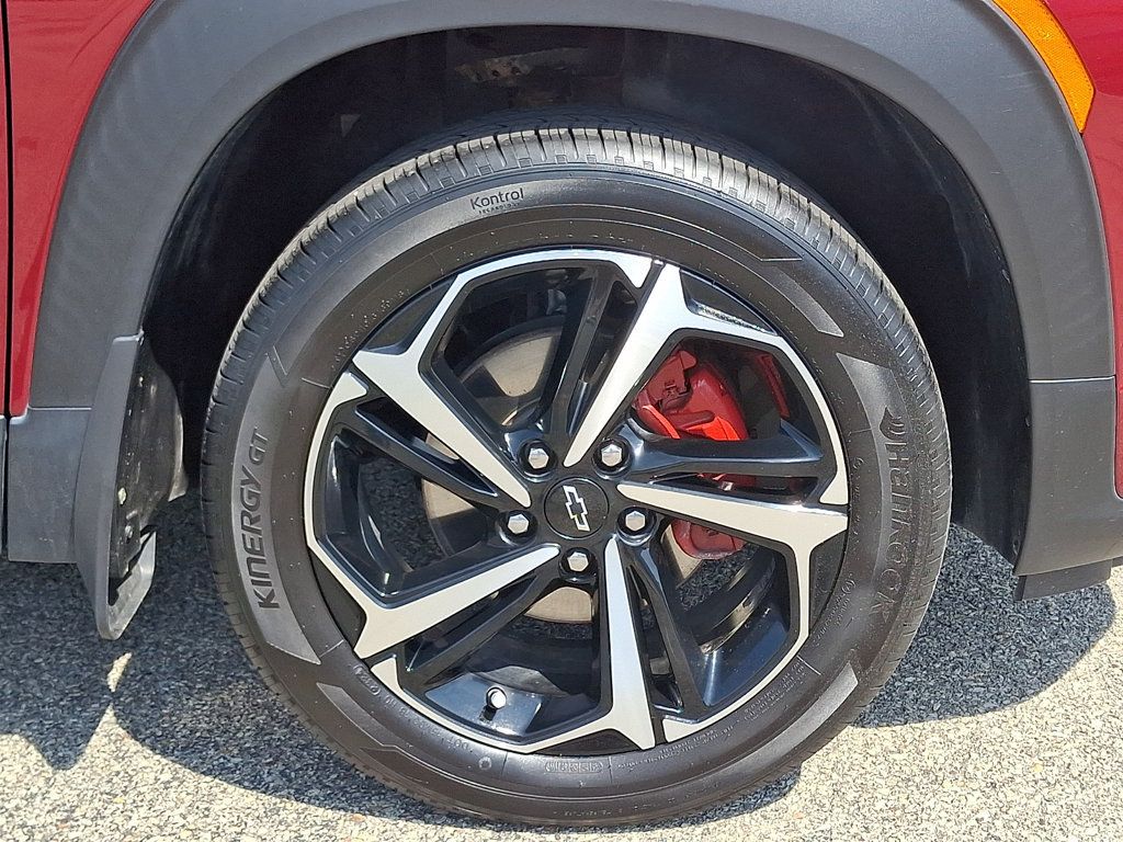 Used 2023 Chevrolet TrailBlazer RS AWD/4WD image 9