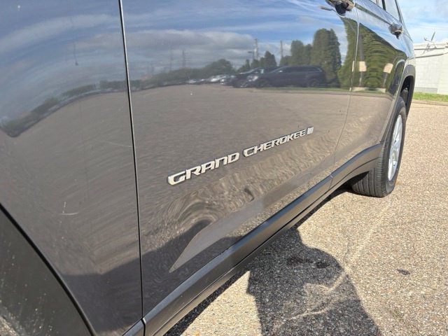 Used 2022 Jeep Grand Cherokee L Limited AWD/4WD image 31