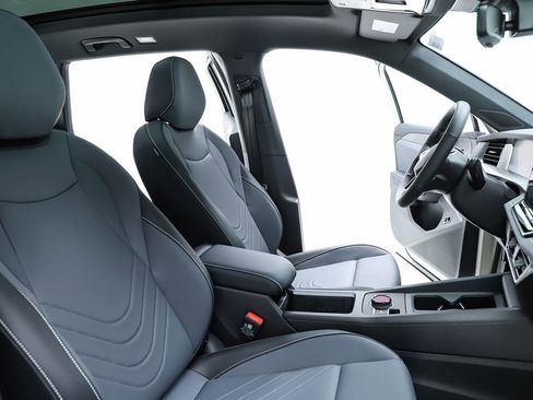 New 2026 Volkswagen Tiguan SE R-Line image 75