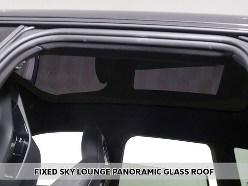 Used 2024 BMW iX xDrive50 w/ Sport Package AWD/4WD image 4