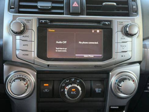 Used 2014 Toyota 4Runner SR5 AWD/4WD image 24
