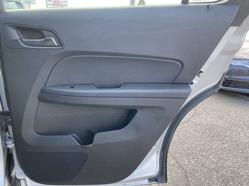 Used 2016 Chevrolet Equinox LS AWD/4WD image 19