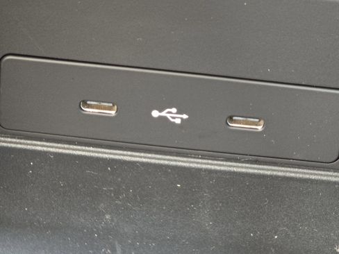 Certified 2025 Porsche 911 Carrera 4 GTS image 23