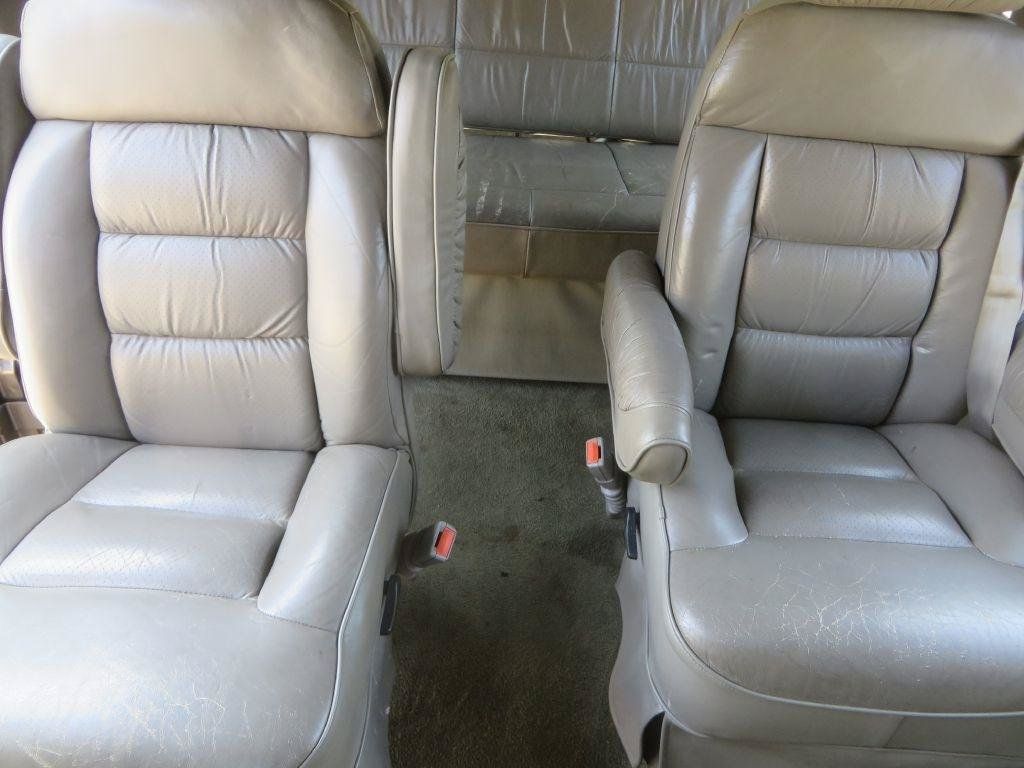 Used 2002 GMC Savana 1500 w/ SLE Marketing Option Pkg 3 RWD image 21