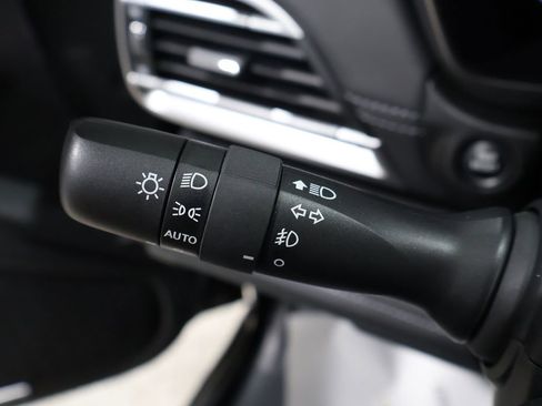 Used 2025 Subaru Outback Limited image 36