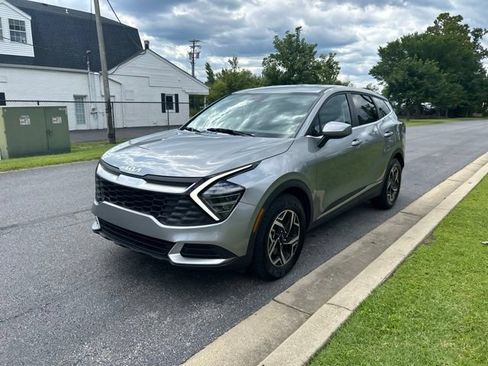 Certified 2024 Kia Sportage LX FWD image 6