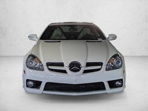Used 2011 Mercedes-Benz SLK 300 image 2