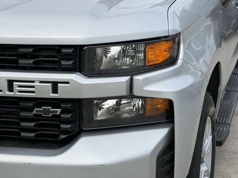 Used 2022 Chevrolet Silverado 1500 Custom RWD image 10