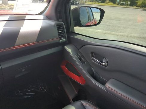 Certified 2023 Nissan Frontier PRO-4X w/ Pro-4X Premium Package image 17