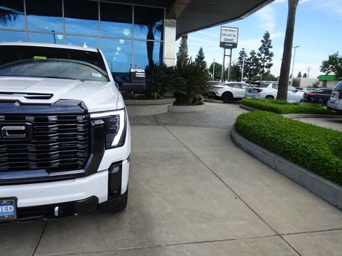 Certified 2024 GMC Sierra 2500 Denali Ultimate image 39