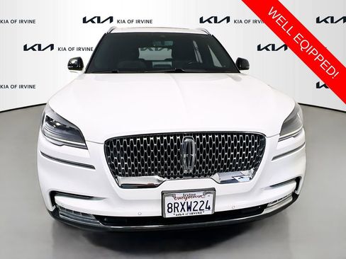Used 2020 Lincoln Aviator Reserve w/ Equipment Group 201A AWD/4WD image 2