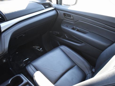 Used 2025 Honda Odyssey EX-L image 24