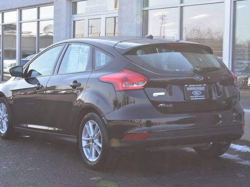 Used 2017 Ford Focus SE image 4