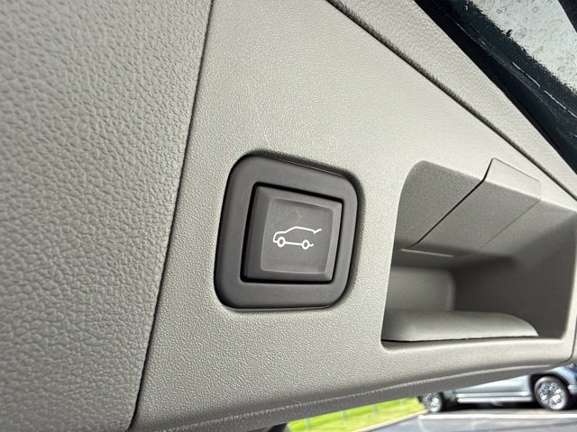Used 2024 Cadillac XT5 Premium Luxury AWD/4WD image 8