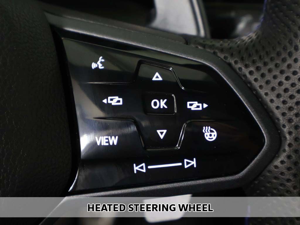 Used 2022 Volkswagen Golf R AWD/4WD image 11