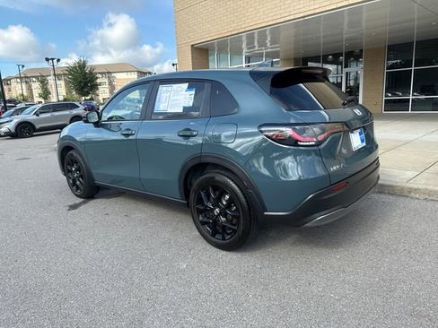 Certified 2025 Honda HR-V Sport image 2