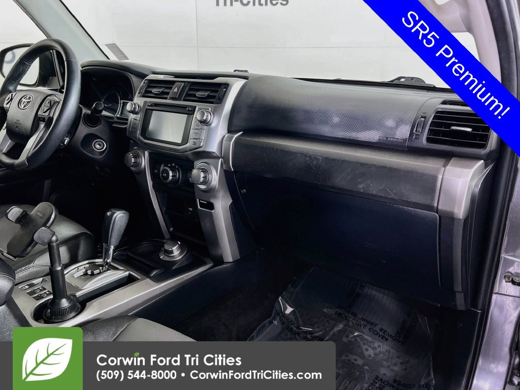 Used 2018 Toyota 4Runner SR5 Premium AWD/4WD image 31