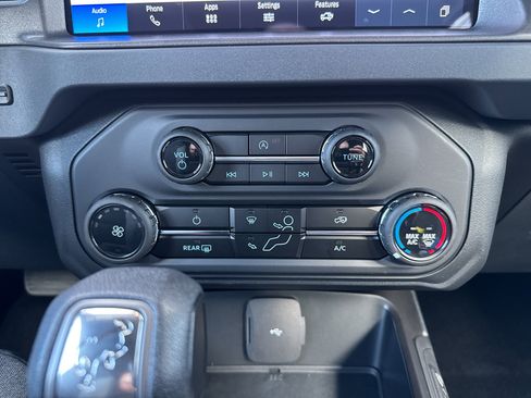 New 2025 Ford Bronco 2-Door image 22