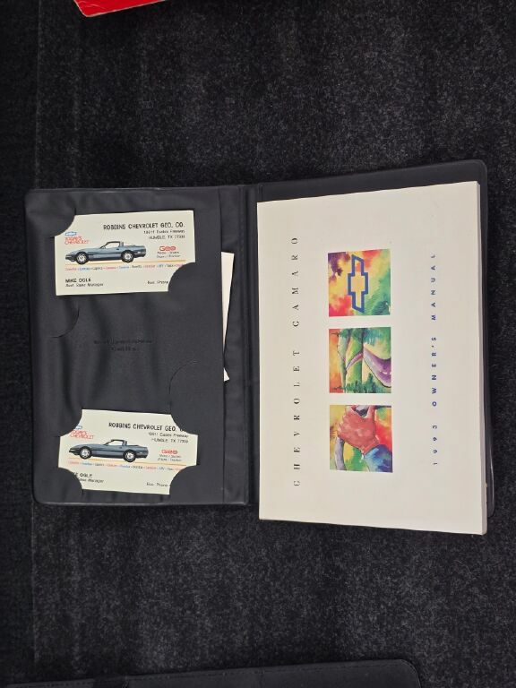 Used 1993 Chevrolet Camaro Z28 RWD image 93