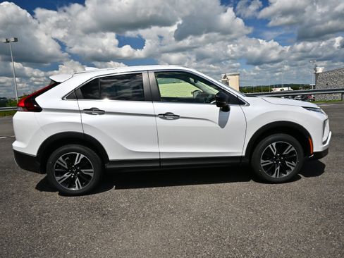 Used 2024 Mitsubishi Eclipse Cross SE AWD/4WD image 5